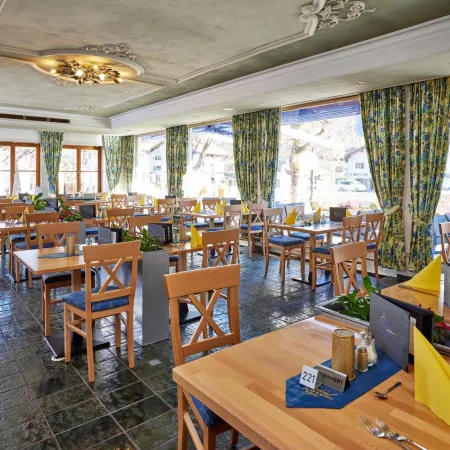 Alpenhotel Rieger Отели в г. Миттенвальд