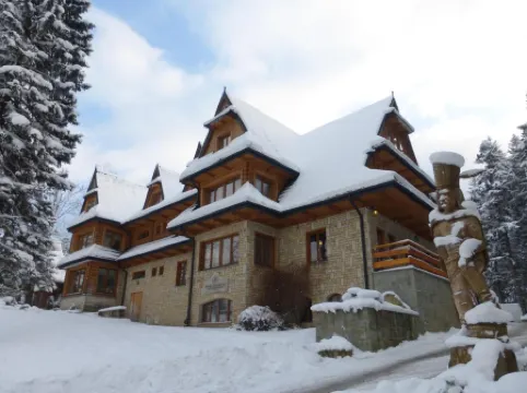 Hotel Dwór Karolówka