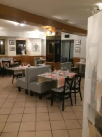 Hôtel Restaurant Le Macarena Hôtels à : Pouillenay