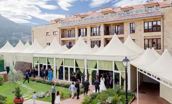Apartamentos Spa Villa Pasiega