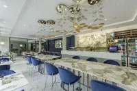 亞斯塔爾尼亞酒店 - 早餐
