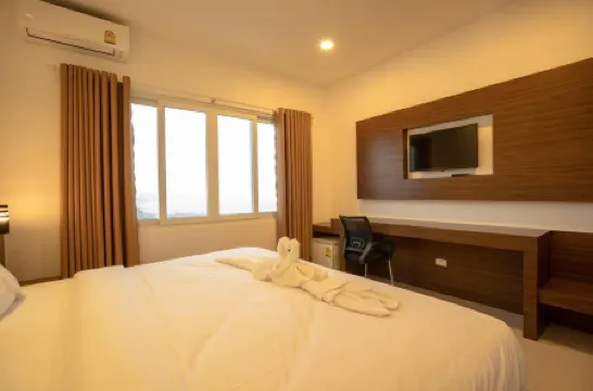 โรงแรม อินทัช ริเวอร์ไซด์