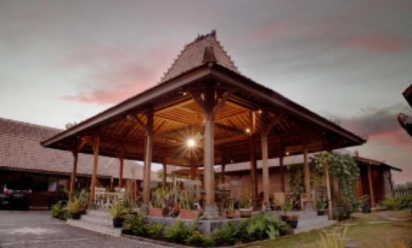 Bhumi Kasuryan Borobudur