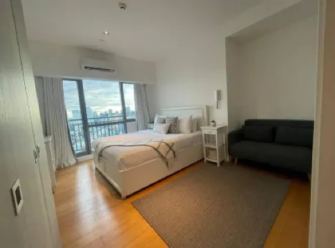 Aveline Suites Aesthetic Skydeck View ACQUA Private Residences near Rockwell Makati Hotels near San Roque de Mandaluyong Parish - Barangka Ilaya, Mandaluyong City (Archdiocese of Manila)