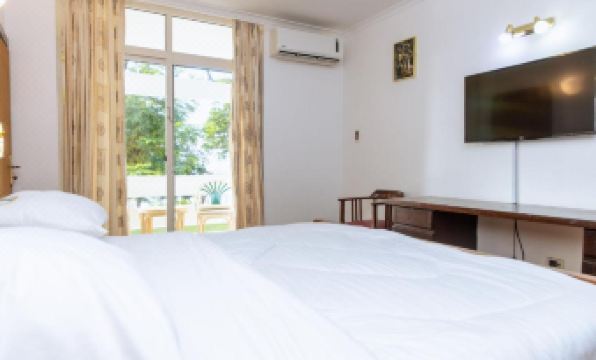 Mkonge Hotel - Housity