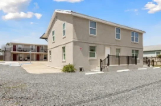 Beach 5 Villas on Amelia Island Steps to the Ocean フェルナンディーナ・ビーチのホテル