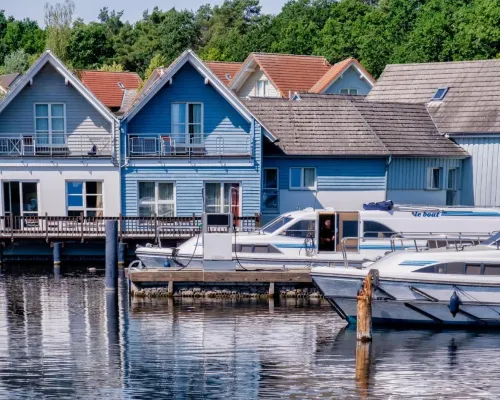 Sunday Resort Marina Wolfsbruch - Hotel Hotels in Kleinzerlang