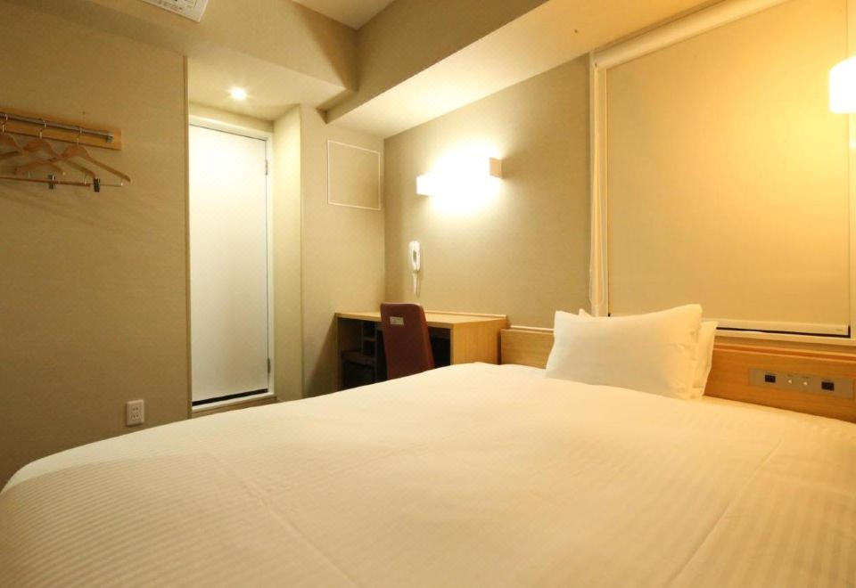 AB Hotel Hikone의 깔끔한 객실 내부