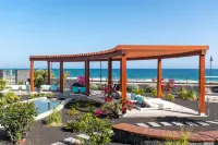 Hotel Lava Beach