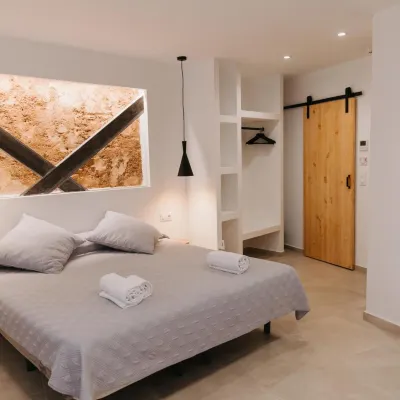 Hulot B&B Valencia Hotels in der Nähe von Serranos-Türme