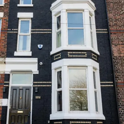 Home at 42 Arkles Lane Anfield Отели рядом с достопримечательностью «Стадион «Энфилд»»