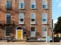 The Leeson Inn Hotels near RHA School