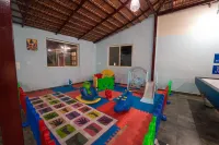 KINGMAKER'S Plantation River Stream Escape - parking