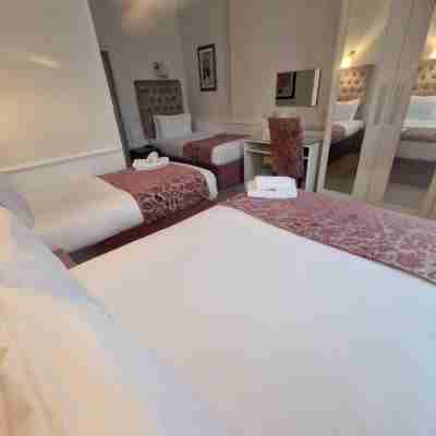 Maples House Hotel Rooms