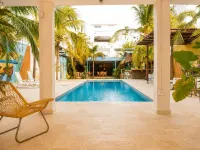 Coco Beach by Croma Hotels near Manzanillo