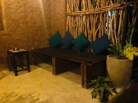 Casa Cayena - Tangalle - parking