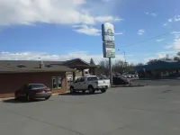 Days Inn by Wyndham Delta CO - parking