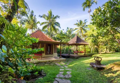 Prana Dewi Mountain Resort Hotels near Dagang Laklak