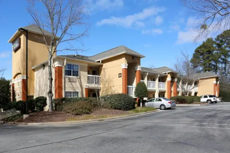 Extended Stay America Select Suites - Atlanta - Perimeter - Hammond Drive Отели рядом с достопримечательностью «Azalea Park Boardwalk, Roswell»