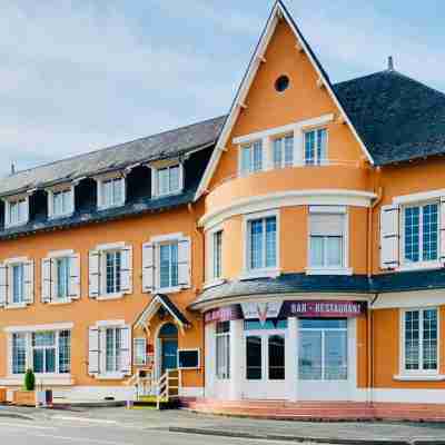 Au Petit Vivoin Hotel Exterior