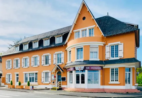 Au Petit Vivoin Hotels in Vivoin