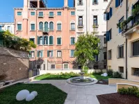 Ca' de la Fonte - Wenice Deep Culture Hotels near Anfora