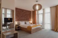 Hotel London Отели в г. Батуми