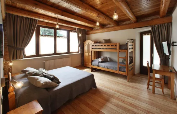 奧奇塔納比安卡賓館