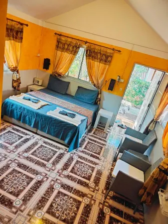 Ban Elephant Blanc Bungalow