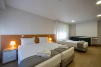 Central Suites 3 Hotels in Espargo