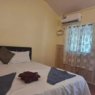 Beach Ave Maria GuestHouse and Family Restaurant Colva Hotels in Colva
