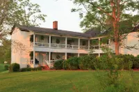 The Inn & Tavern at Meander Hotel di 