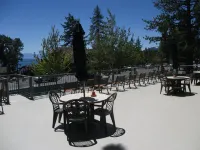 Pepper Tree Inn Tahoe City Hotel di Olympic Valley