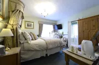 Meryan House Hotel