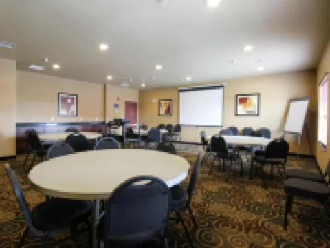 Cobblestone Hotel & Suites - Devils Lake Hotels in Devils Lake