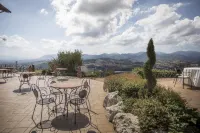 La Castellaia Resort Hôtels à : Arcevia