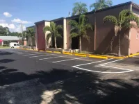 Tropical Inn & Suites, Downtown Clearwater - parking
