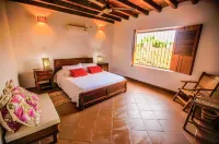 La Casa Amarilla Hotels in Mompos