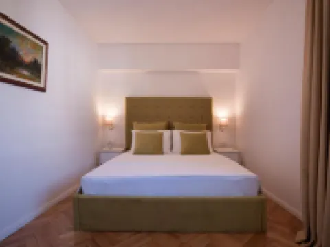 Apartments Captain's Villa Hotels in Budva