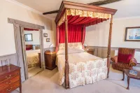 The Castle Hotel Отели в г. Манордейло энд Сейлем