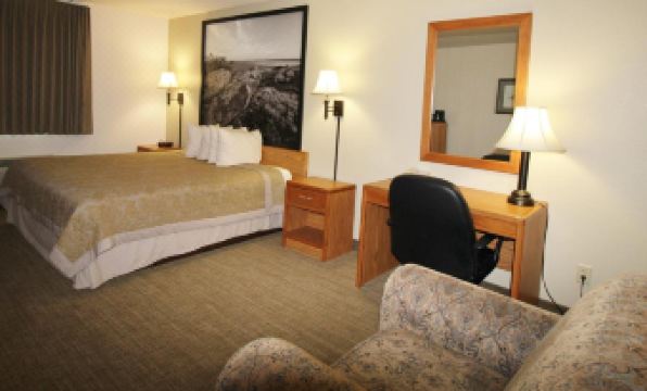 Homestead Inn and Suites