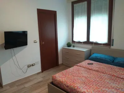 Edoardoapartments1 Hotels near Carrefour Express