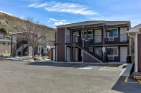 Roosevelt Hotel - Yellowstone