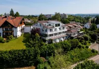 Hotel Sonnenhang - Hans Schmid