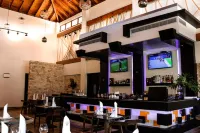 Vista del Campo Country Club & Villas - bar