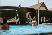 Janika Pension - piscina