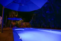 Cocos Beach Bungalows - Beach