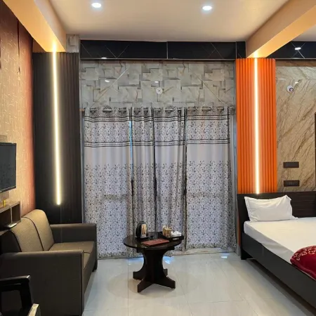 Hotel Krishna Paradise