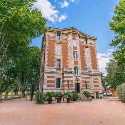 Château la Beaumetane Hotel Exterior