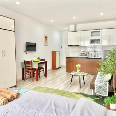 The Little Home - Cù Chính Lan - Modern & Comfy Apartment Các khách sạn gần Ngã Tư Sở